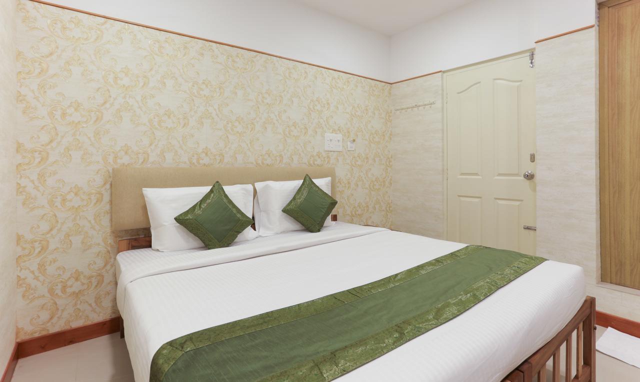 Hotel Heaven Gardens Kochi Exterior foto