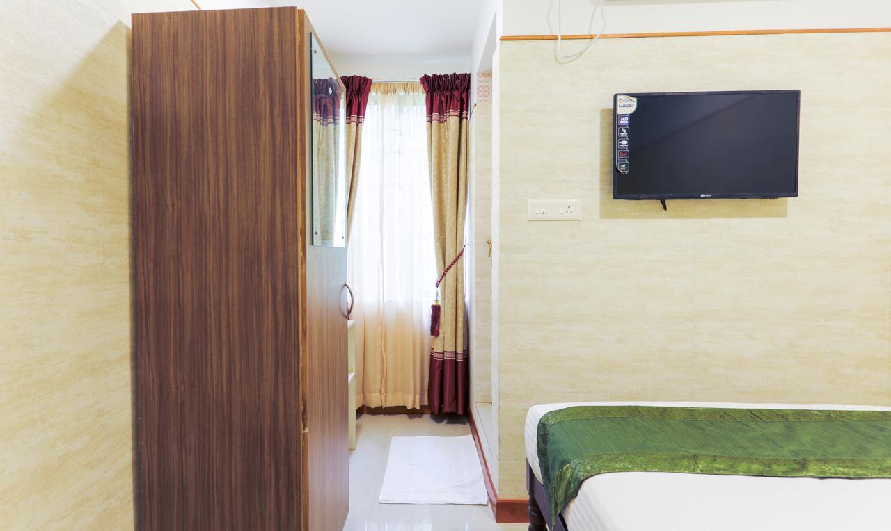 Hotel Heaven Gardens Kochi Exterior foto