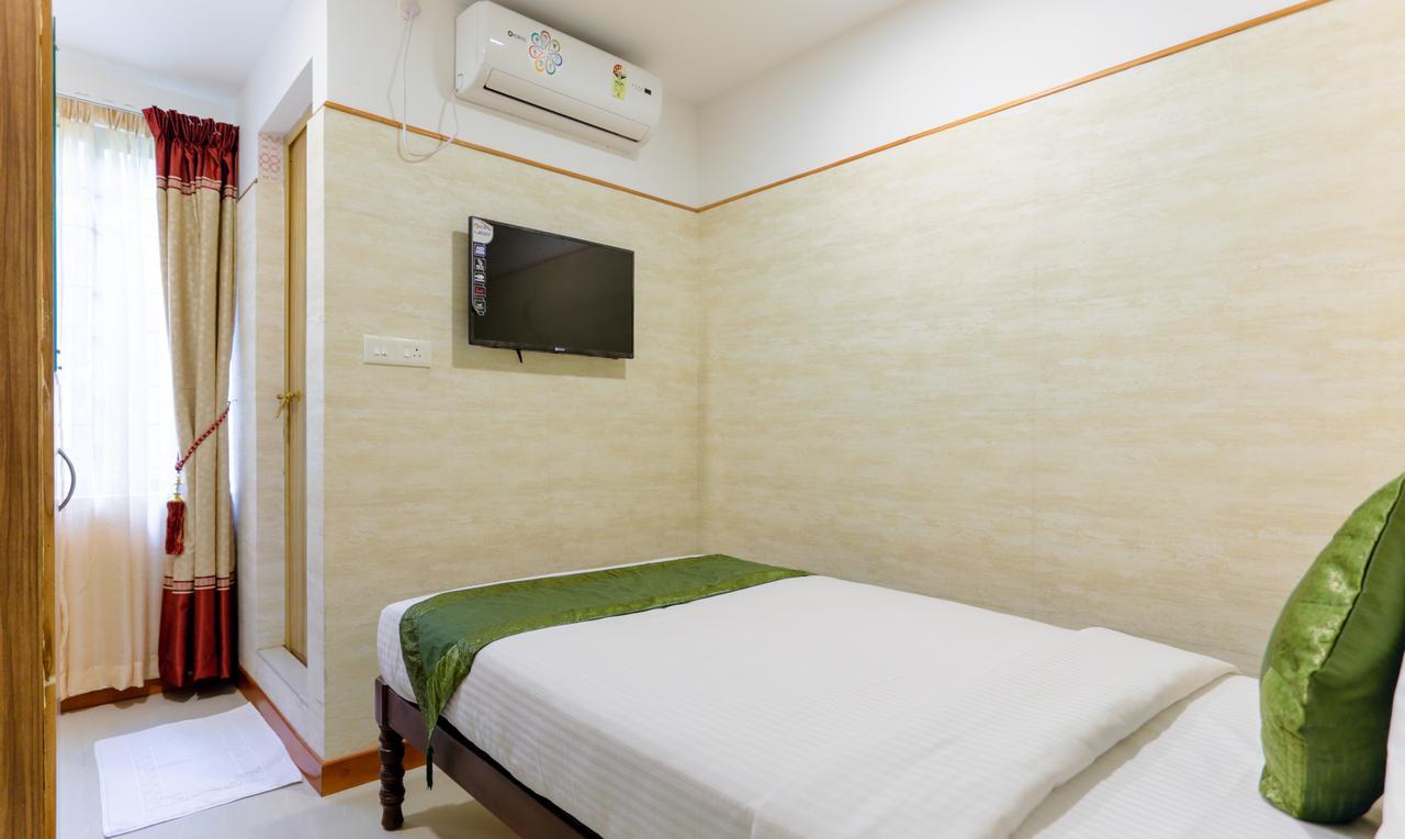 Hotel Heaven Gardens Kochi Exterior foto
