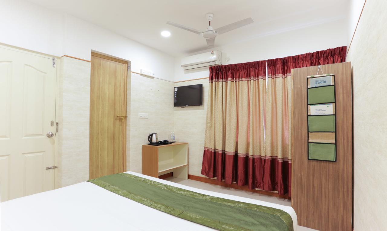 Hotel Heaven Gardens Kochi Exterior foto