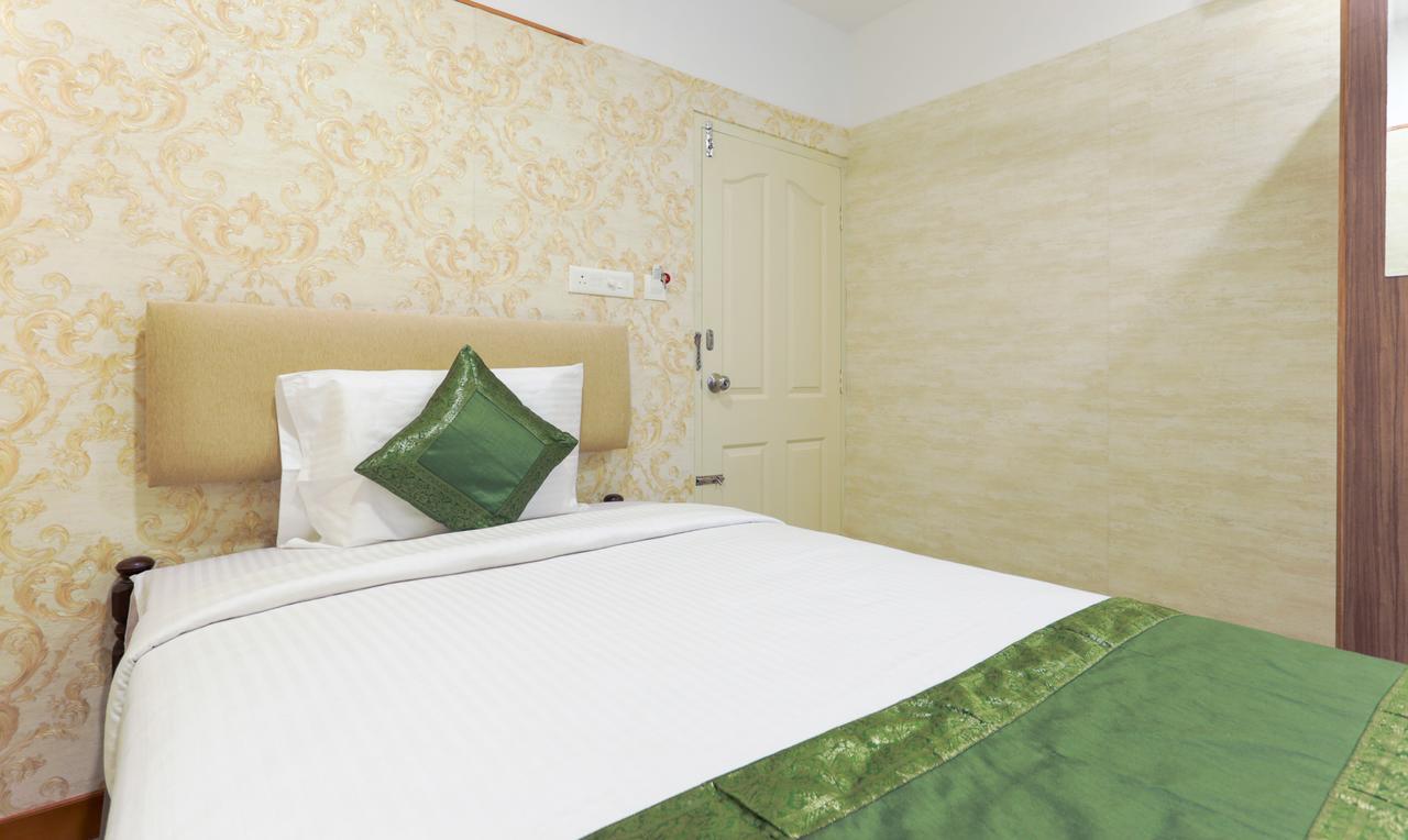 Hotel Heaven Gardens Kochi Exterior foto