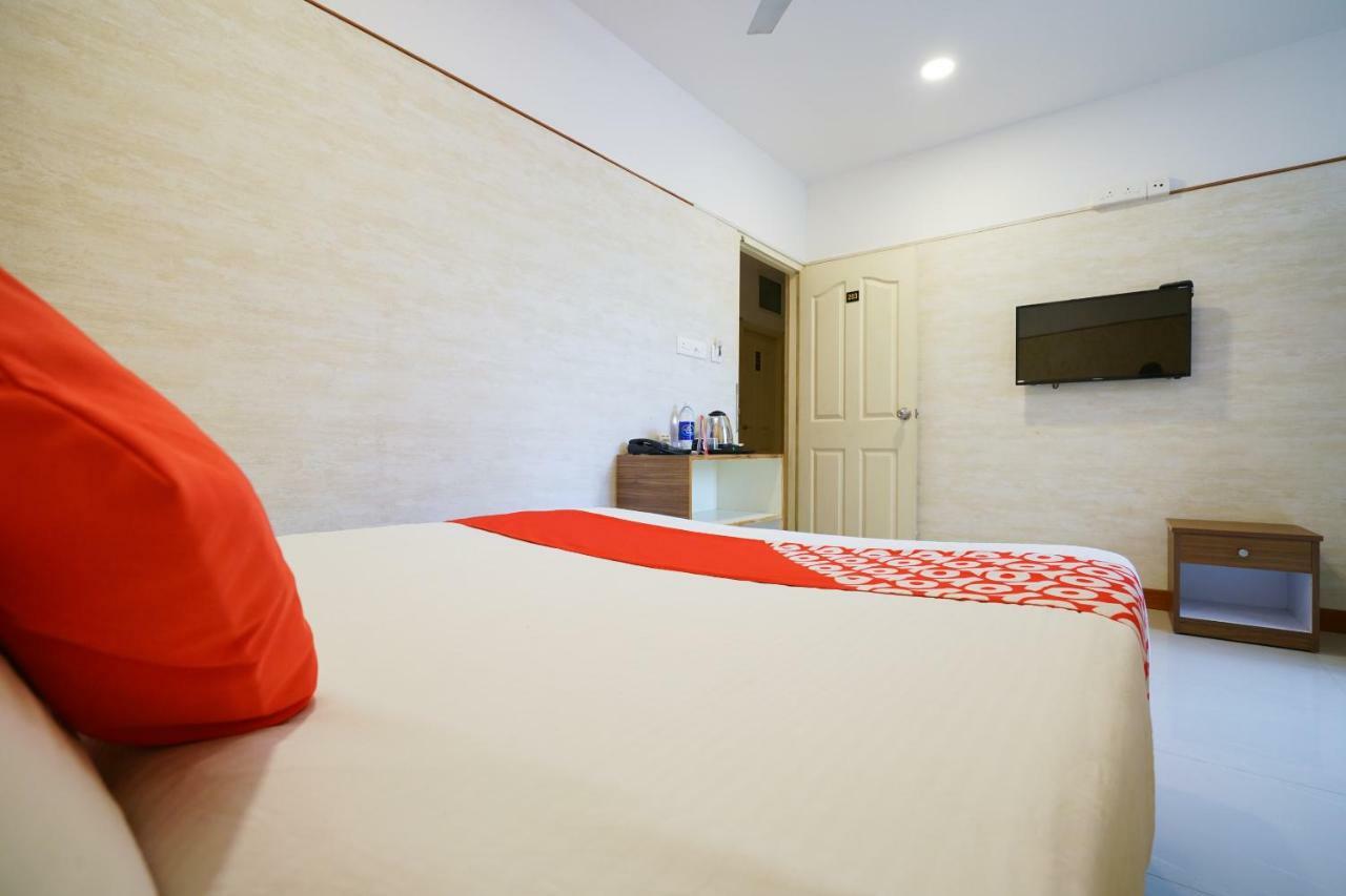 Hotel Heaven Gardens Kochi Exterior foto