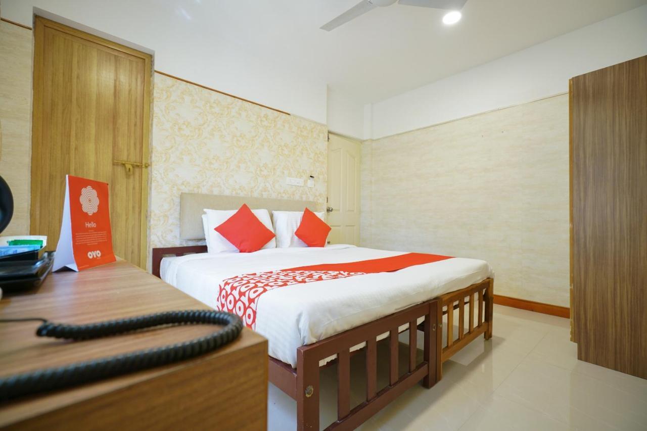 Hotel Heaven Gardens Kochi Exterior foto